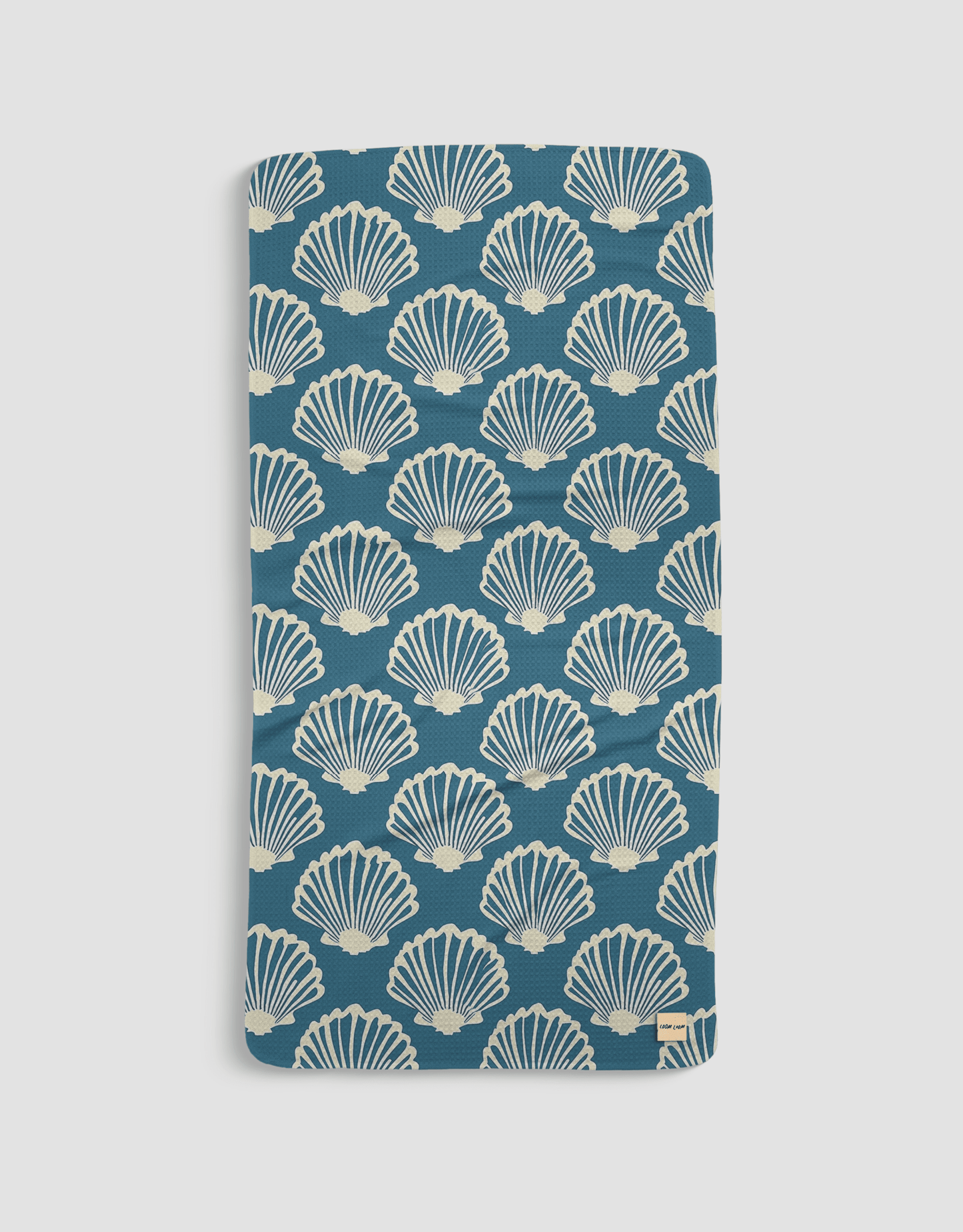 Repeating Shells Bath Towel - Loom Loom