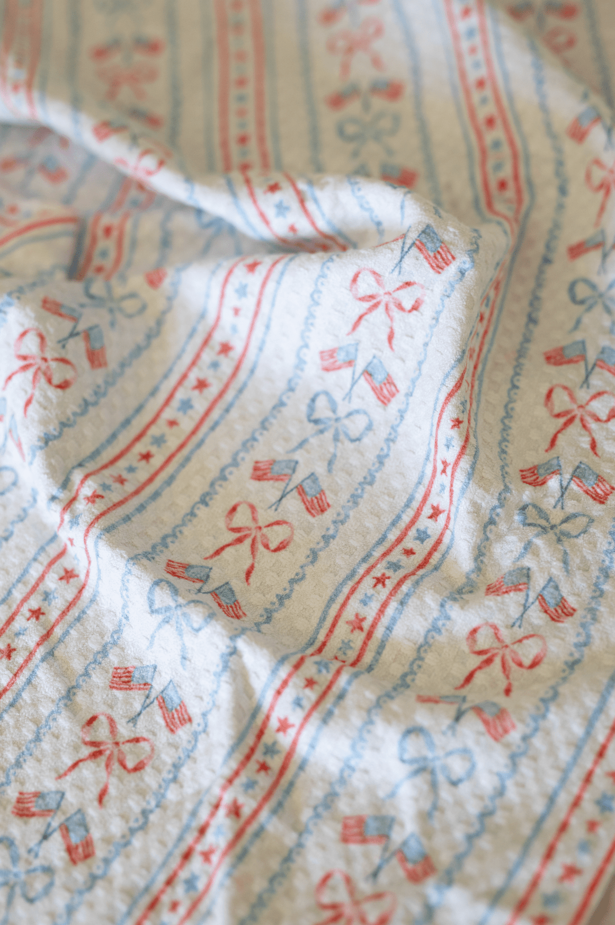 Bows Flags Striped - Loom Loom