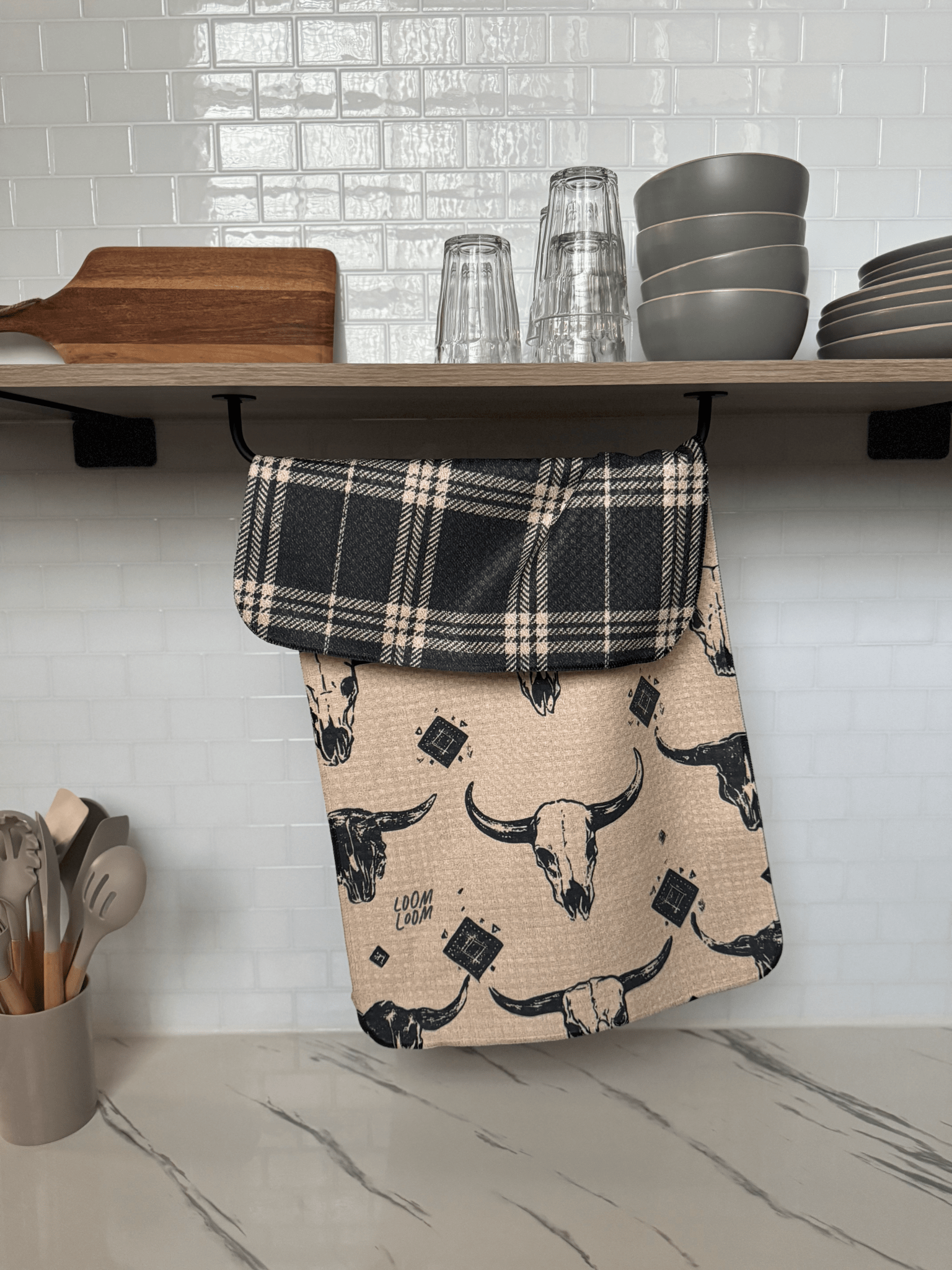 Bull Skull Plaid Reversible - Loom Loom