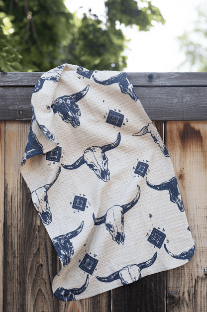 Bull Skulls - Loom Loom