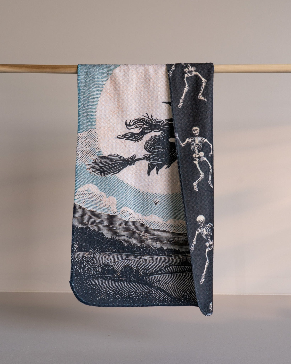Flying Bones Reversible - Loom Loom