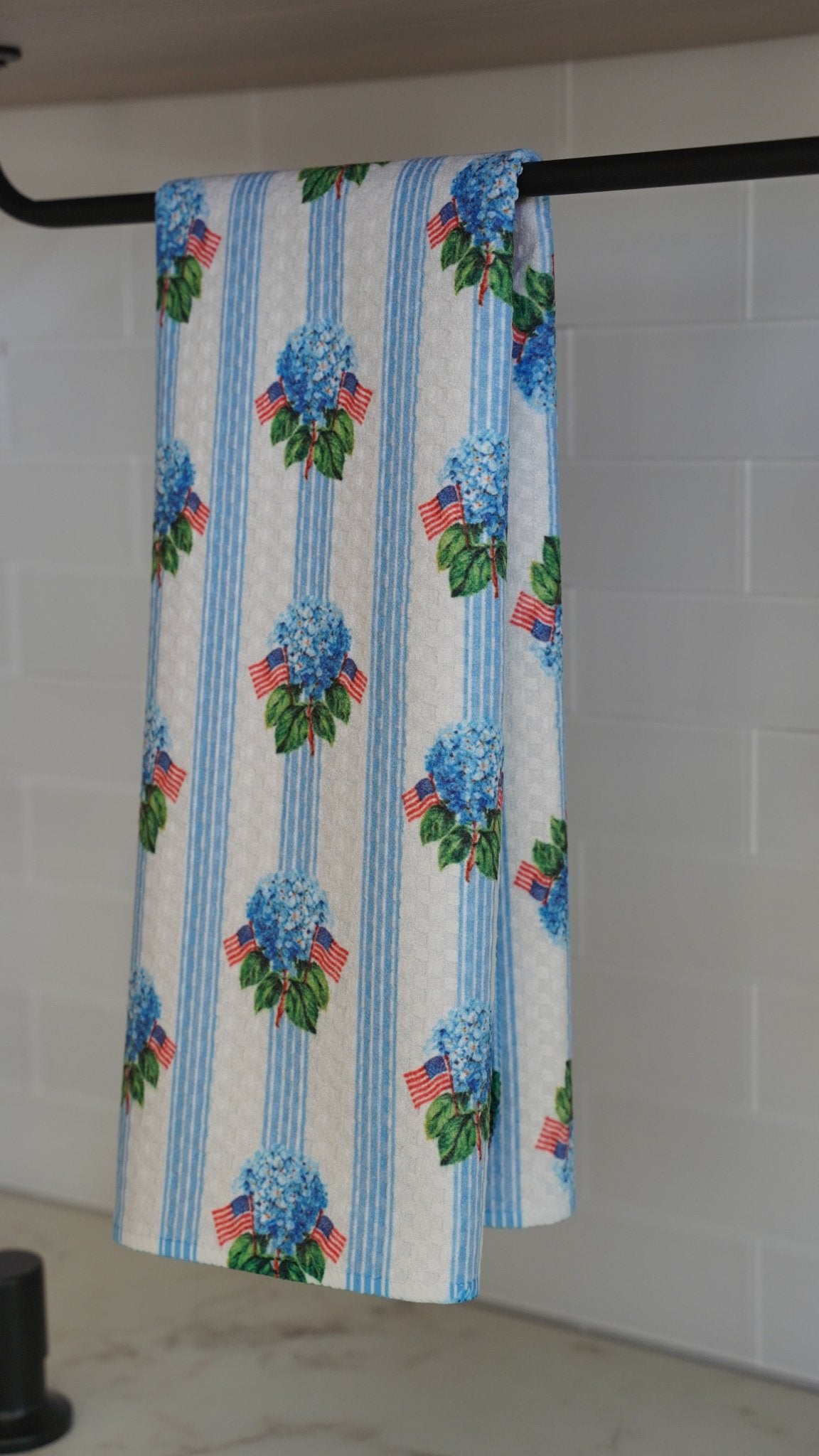 Freedom Hydrangeas - Loom Loom