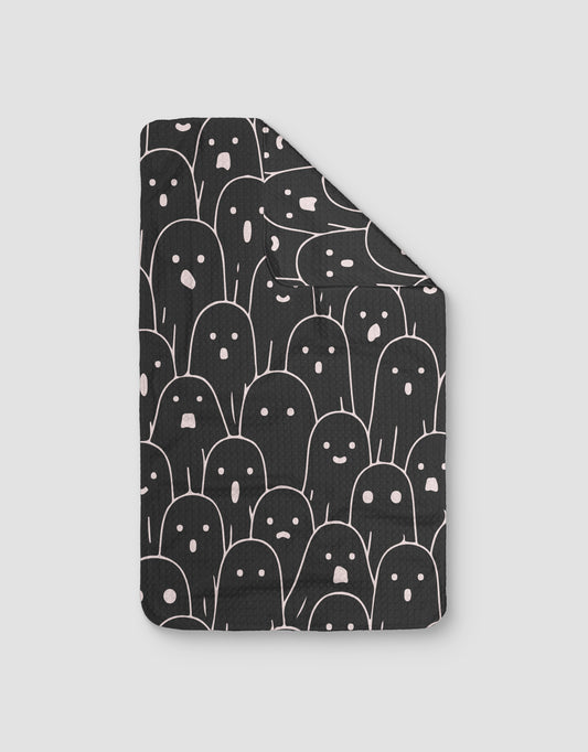 Ghostly Crowd - Black