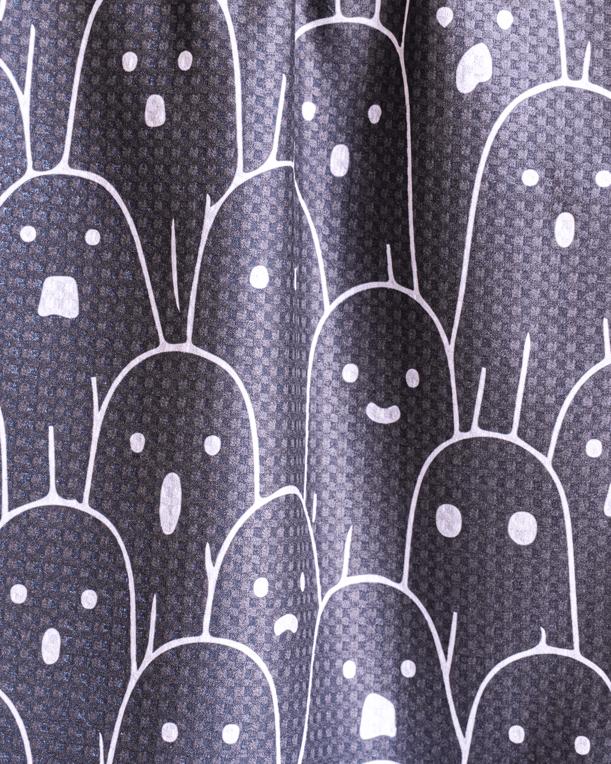 Ghostly Crowd - Black - Loom Loom