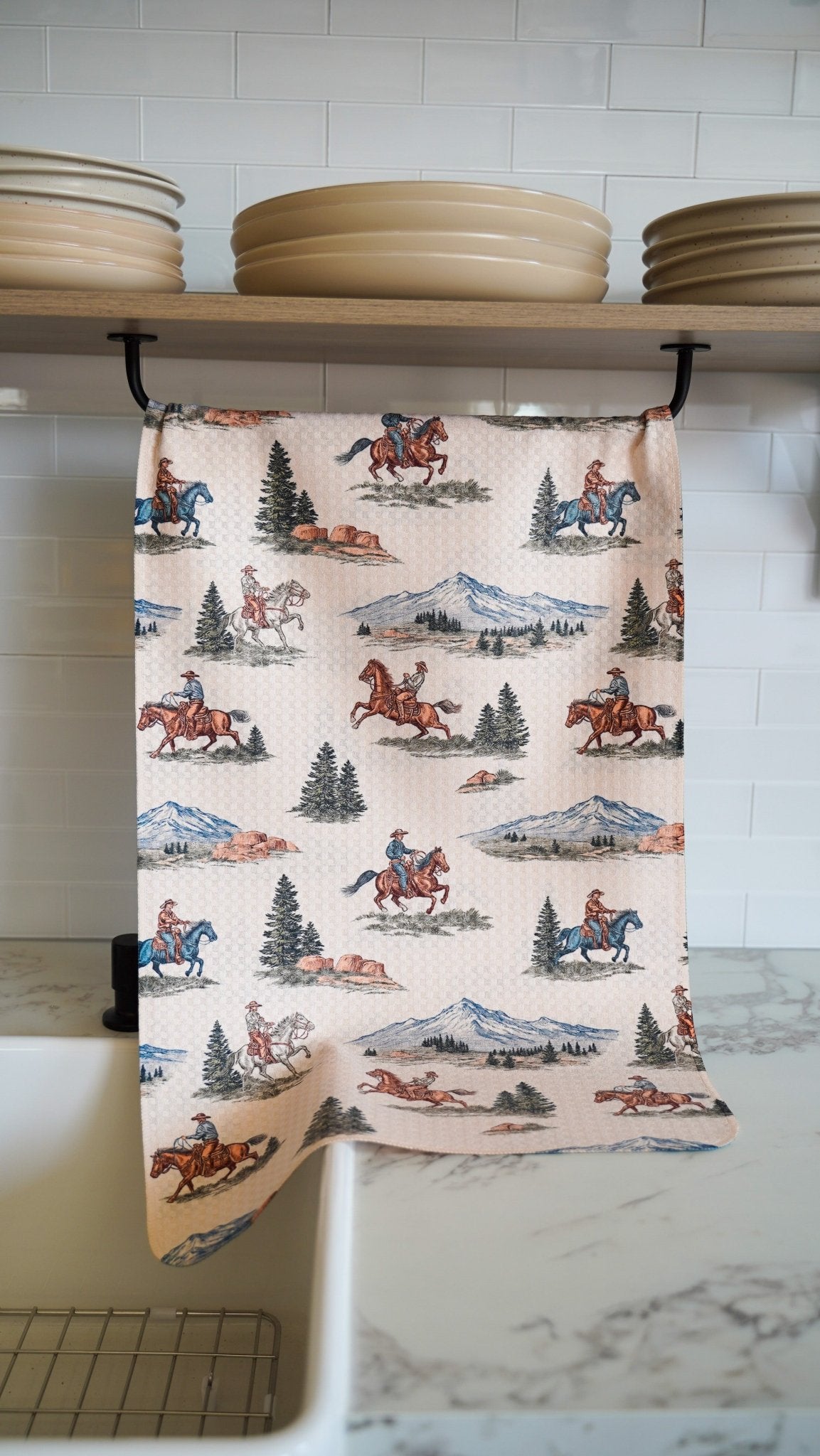 Mountain Cowboys - Loom Loom