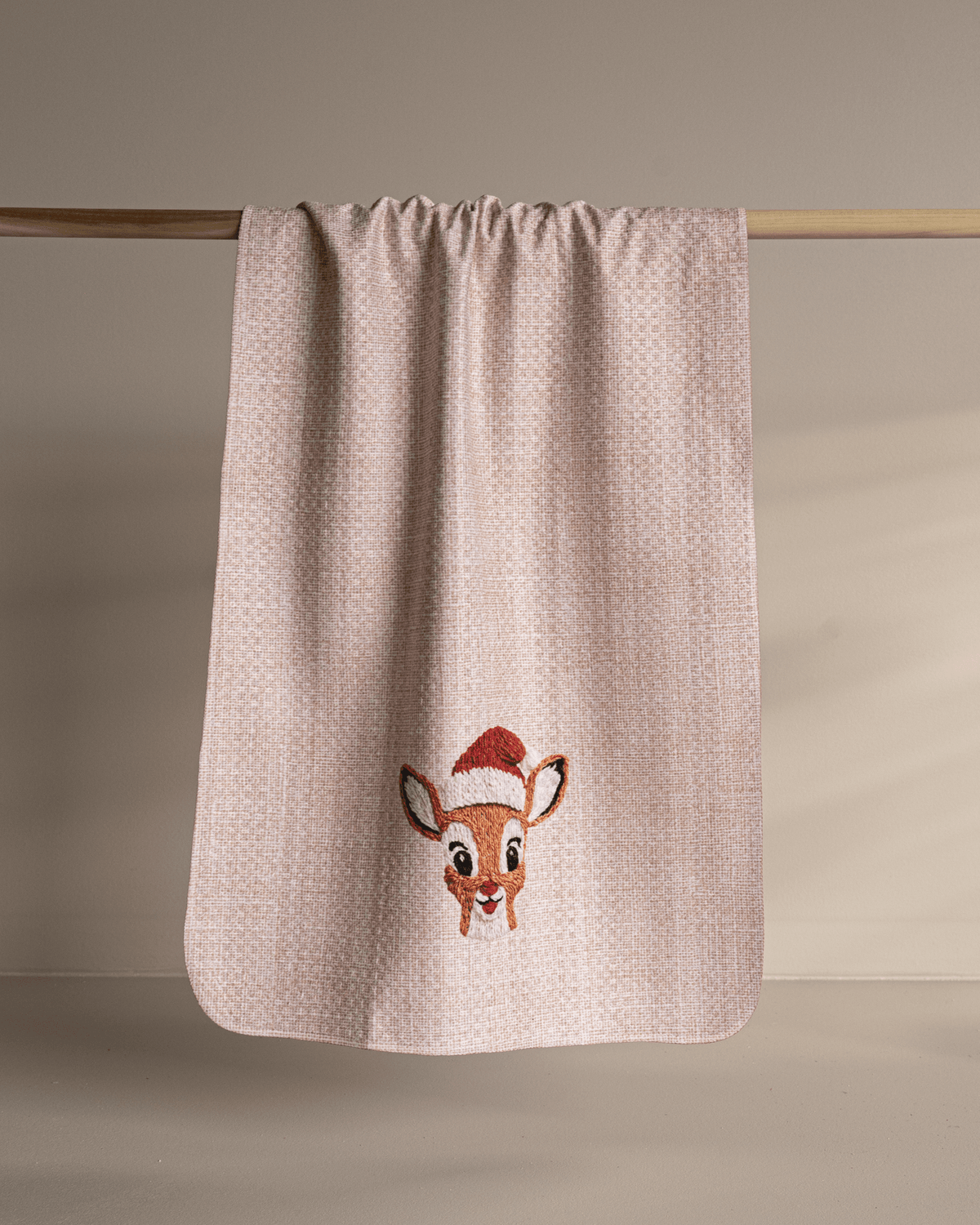 Rudolph Embroidery Reversible - Loom Loom
