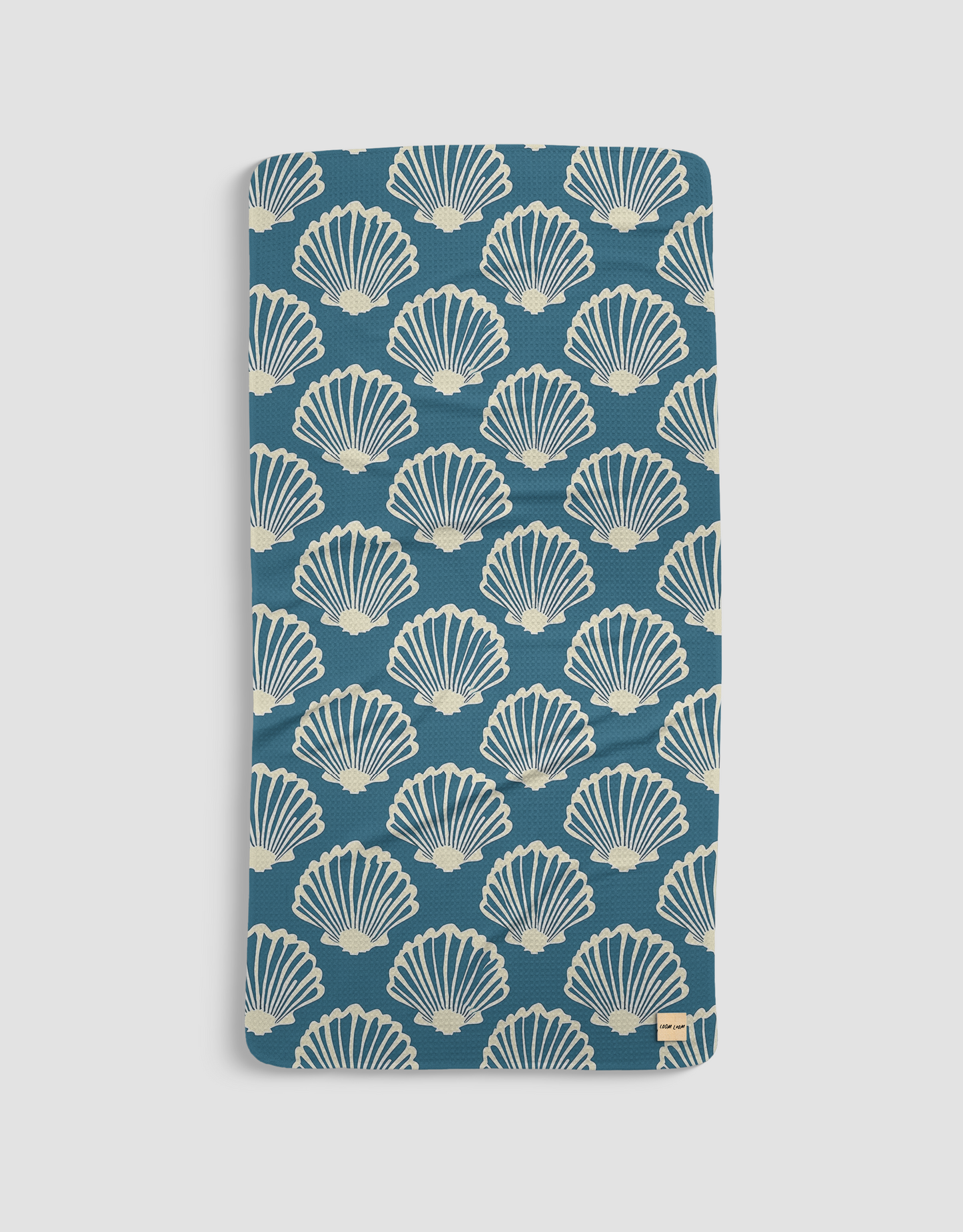 Repeating Shells Bath Towel