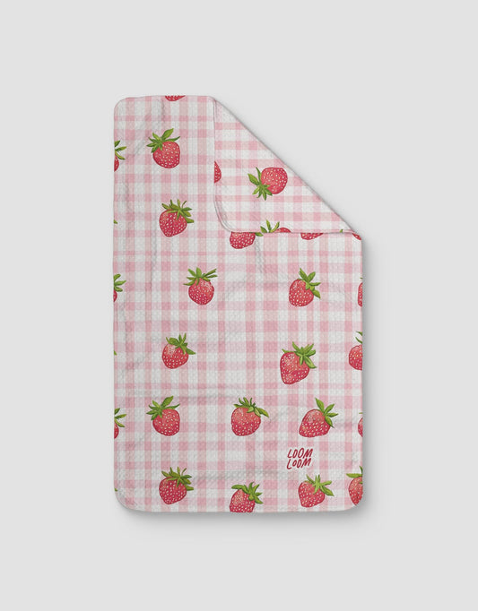 Strawberry Gingham - Loom Loom