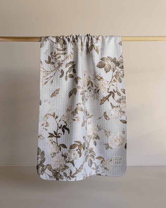 White Roses - Loom Loom