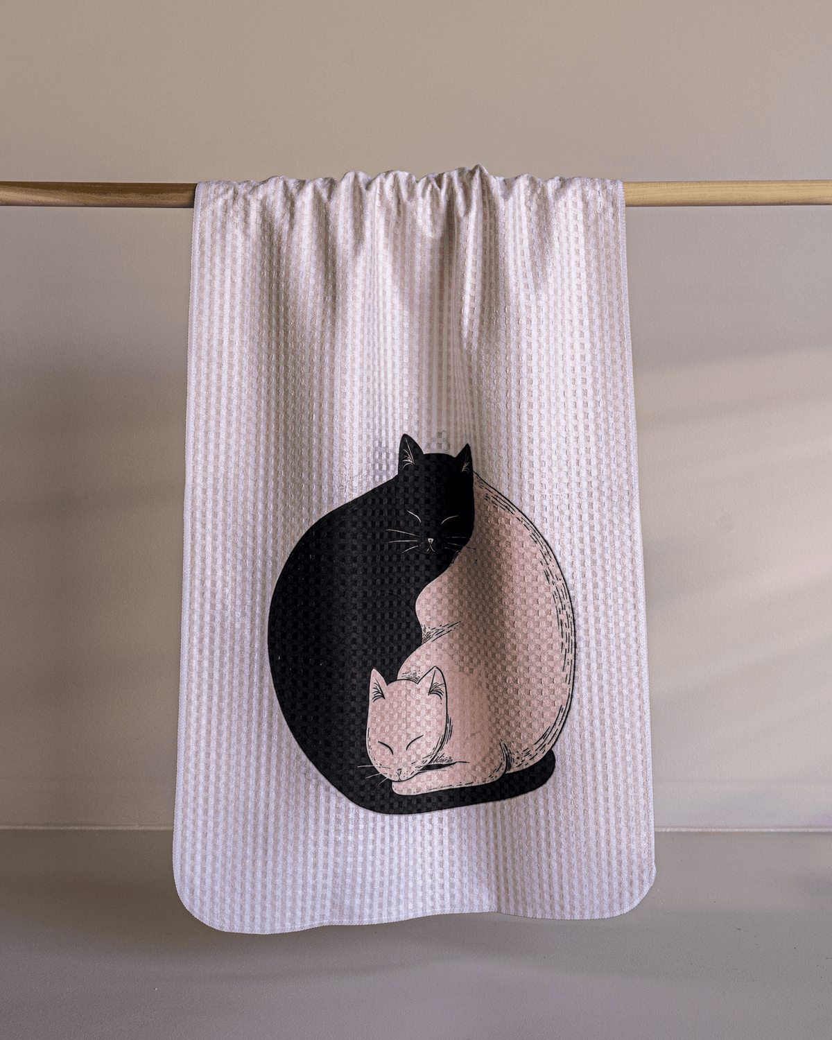 Yin Yang Cats - Loom Loom